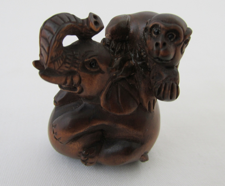 Antique Boxwood Netsuke